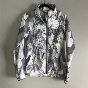 Athleta Elevation Windbreaker Camouflage Jacket